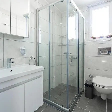 Aparthotel La Moda Aparts 4*