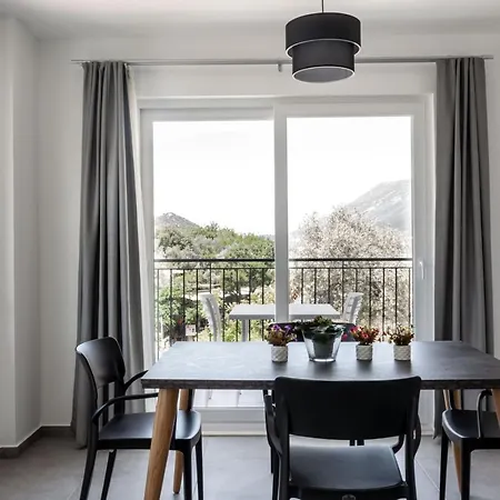 Aparthotel La Moda Aparts 4*