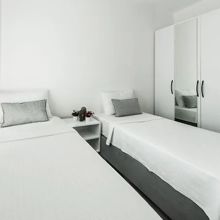 La Moda Aparts 卡斯